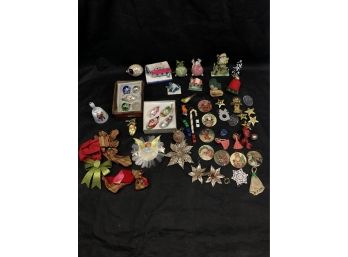 Christmas Decoration Lot: Glass Ornaments, Santas, Snowmen, Angels, Houses, 1977 Bell - #S4-1