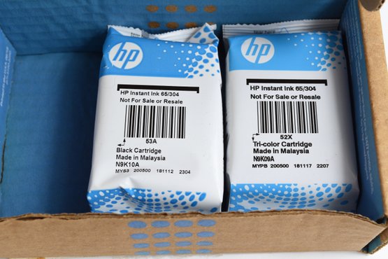HP Instant Ink 65/304 N9K10A & N9K09A Black & Tri Color - 2 Total