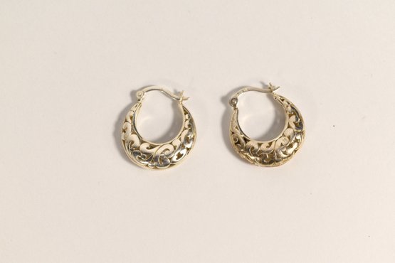 Pair Of Sterling Silver 925 Woman's Earrings