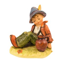 Goebel Hummel Porcelain Figurine 'Coffee Break'