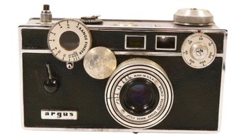 Vintage 50 Mm Argus Coated Cintar Camera 1950s