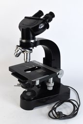 Ernst Leitz Wetzlar Binocular Microscope With 4 Objectives