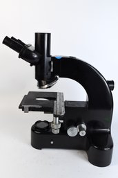 Leitz Wetzlar Germany Trinocular Microscope With No Objectives