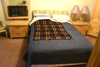 Beautiful Wooden Night Tables With Queen Size Bed On Gorgeous Gold Toned Bed Frame