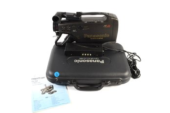 Panasonic OmniMovie VHS PV 704 Video Camera