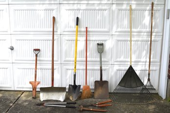 Lot Of Assorted Garden Hand Tools Shovels Rakes Clippers - 10pcs Total