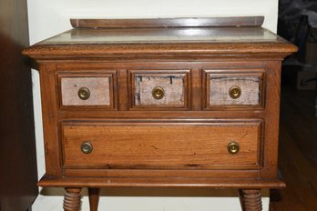 Wooden End Table With 2 Draws