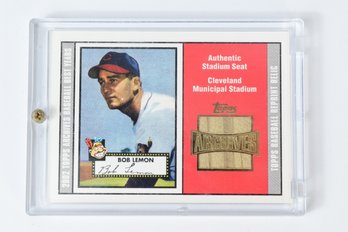 TOPPS ARCHIVES Bob Lemon Game Used Memorabilia MLB Trading Baseball Card