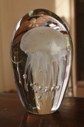 Vintage Sea-life Art Sculpture Moon Jellyfish Encased In Heavy Clear Glass Paper Weight Taxidermy