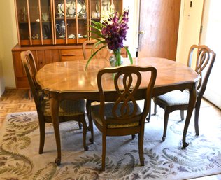 Vintage Wood Dining Room Table With 4 Chairs