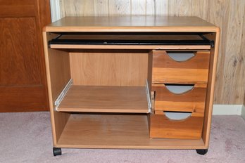 Rolling Computer Desk With Keyboard Tray