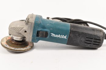 Makita 9557NB 4 1/2' Angle Grinder