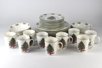 GIBSON Holiday Christmas Dinner Set Plates Bowls Mugs - 32pcs Total