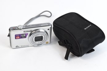 Panasonic Lumix DMC-FH20 Digital Camera Wide Lens 14MP 8x Zoom