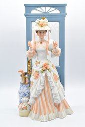 The 1993 Albee Award AVON Porcelain Figurine Hand Painted Made In Japan