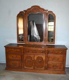 Thomasville Solid Wood Double Dresser With Mirror