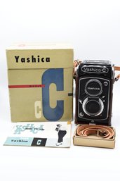 Yashica YashicaFlex MODEL C Yashikor 80mm F/3.5 TLR Film Camera - With Original Box!