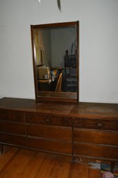 Wood Dresser With 6 Draws & Mirror