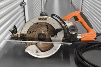 Rigid Worm Drive 7 1/4' Circular Saw With Magnesium Construction Model No. 3210