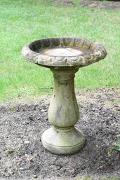 Decorative Cement Bird Bath Yard Lawn Decor