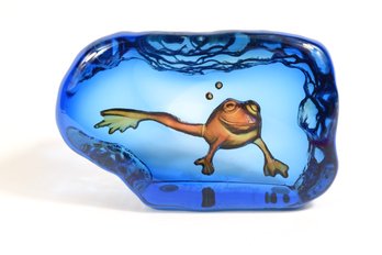 Gorgeous Lundberg Studios Underwater Frog Art Glass Paperweight Signed & Dated 97'
