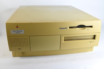 Power Macintosh 7300/200 PowerPC Apple Mac Computer Model No. M3979