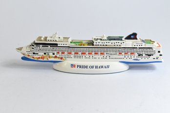 Norwegian Cruise Line Model Ship  'pride Of Hawaii' Signed By Captain Of Ship