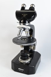 Nikon Binocular Microscope With 2 Objectives