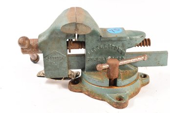 Littlestown No. 900  Swivel Base Bench Vise 3' Jaws