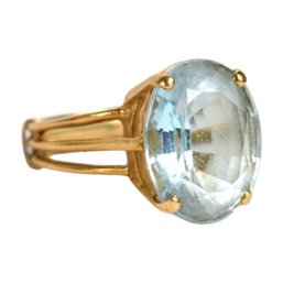 Light Blue Topaz Set In 14k Gold Ring Size 5.5