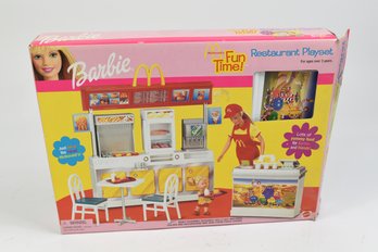 Barbie McDonalds FunTime Restaurant Playset