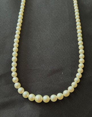 Pearl Necklace With Gold Clasp