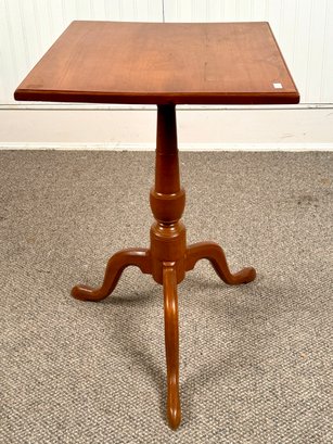 18th C. CT Queen Anne Cherry Candles Stand (cTF10)
