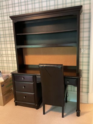 Modern Desk/bookcase And Chair (CTF30)