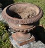 Antique Cast Iron Iron Urn (CTF30)