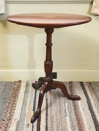 Vintage Queen Anne Style Mahogany Candlestand (CTF10)