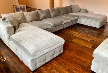 Exceptional Sectional Sofa (CTF100)