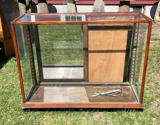 Antique Walnut Show Case (CTF40)