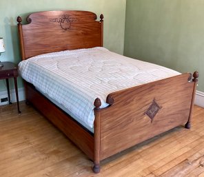 Antique Edwardian Mahogany Queen Size Bed (CTF60)