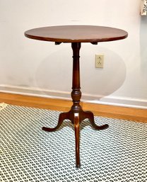 18th C. Queen Anne Mahogany Tilt Top Candle Stand (CTF20)