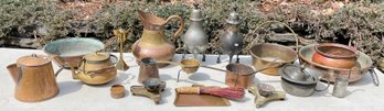 Vintage Copper, Brass And Pewter, 22 Pcs (CTF20)