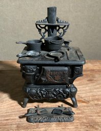 Vintage Miniature Crescent Cast Iron Stove With Tools (CTF10)
