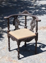 Antique Carved Oak Corner Chair (CTF20)