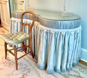 Victorian Chair & Custom Vanity (CTF20)