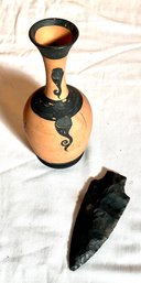 20th C.Pottery Vase And  Antique Arrowhead (CTF10)