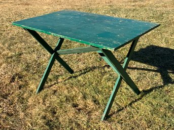 Vintage Green Painted Saw-buck Table (CTF20)