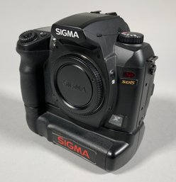 Sigma SD15 Camera Body With Grip (CTF10)