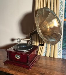 Victrola, Reproduction Gramophone