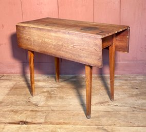 Antique Cherry Drop Leaf Table (CTF20)