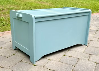 Vintage Simmons Blue Painted Toy Chest (CTF20)